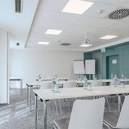 Hotel Ibis Styles Messe 3*