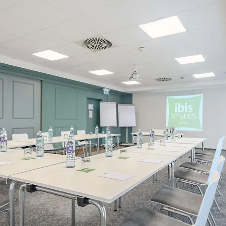 Ibis Styles Messe 3*