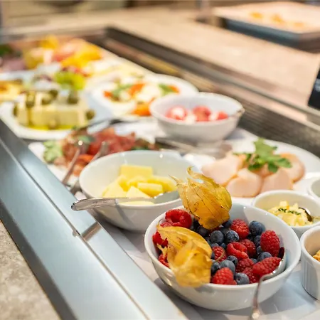 Hotel Ibis Styles Messe 3*