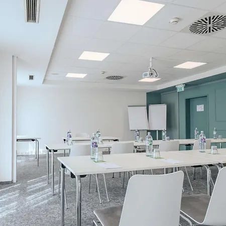 Ibis Styles Messe 3* Štýrský Hradec