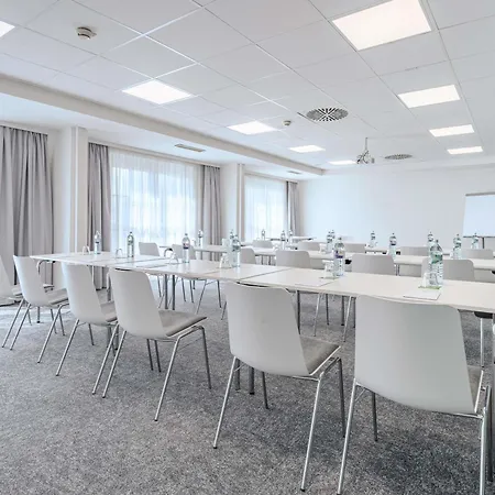 Ibis Styles Messe 3*